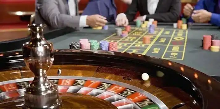 v66 ပရိုမိုးရှင်း Welcome Bonus Free Spin မြန်မာကစားသူ ရယူနေစဉ်